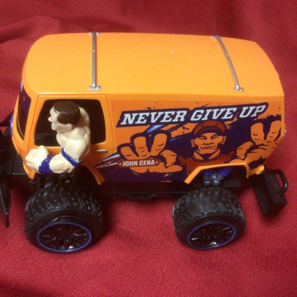 JOHN CENA toy 4 x 4 - Picture 2 of 4